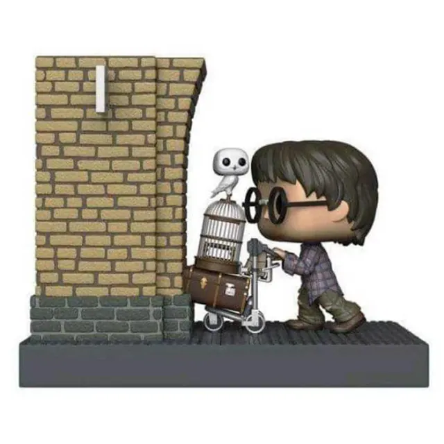 #81 Harry Potter Entering Platform 9 3/4