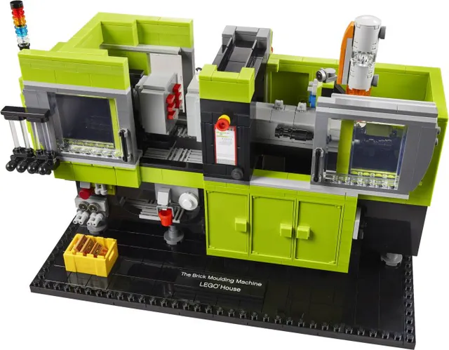 40502-1 The Brick Moulding Machine